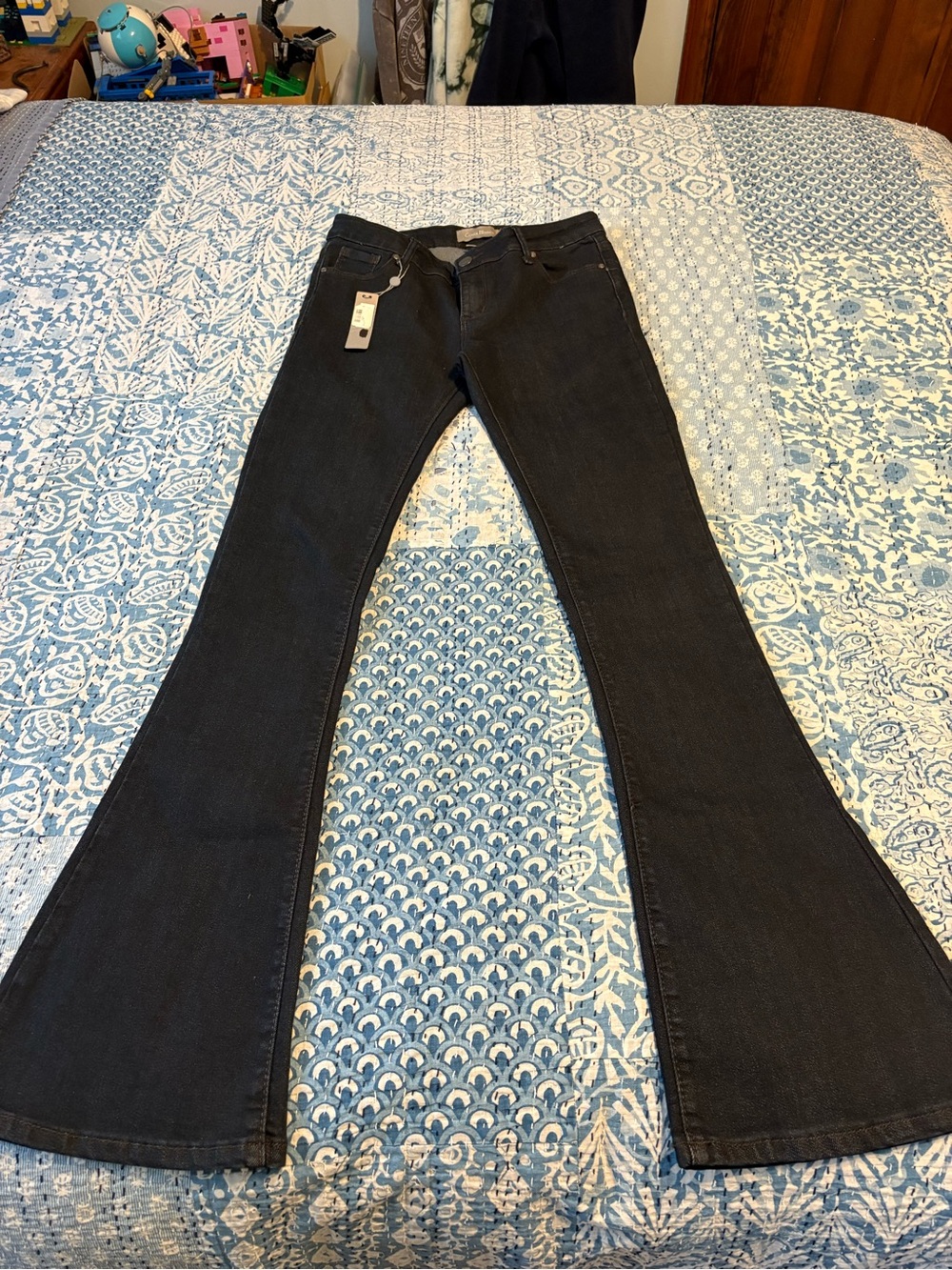NWT Costa Blanca Goldie Jeans